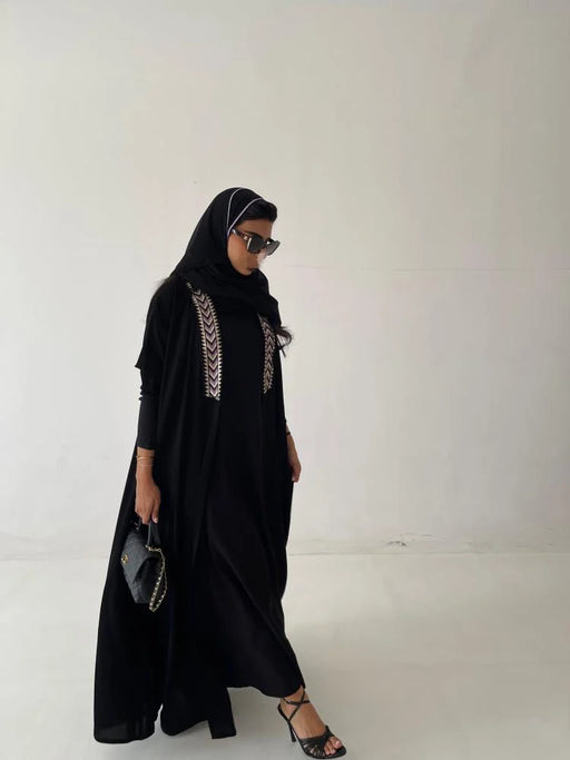 S67 – عباية فاخرة بكلفة بنفسجية وذهبية Sehrena